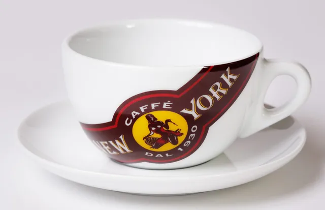 caff-new-york-ancap-verona-caff-latte-tasse-mit-logo image 1