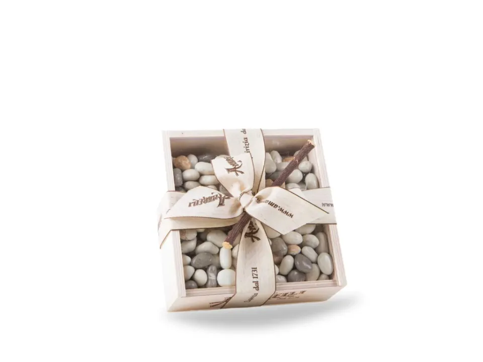 amarelli-sassolini-box-lakritz-dragees-anis-1-kg image 1