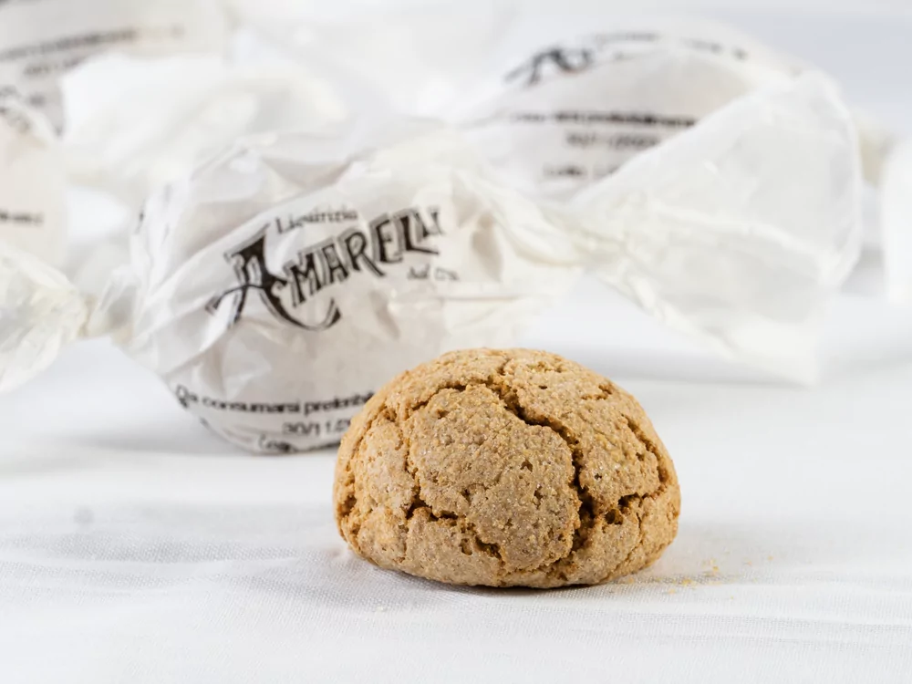amarelli-amaretti-alla-liquirizia-mandelgeb-ck-mit-lakritze image 2