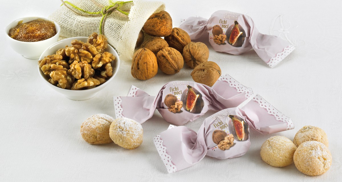 virginia-amaretti-soffici-fichi-e-noci-weiche-amaretti-900g-beutel-lose image 1